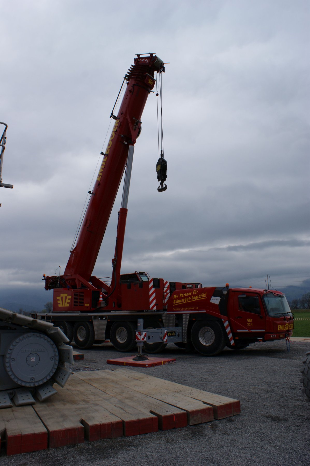 Truck Grove Manitowoc