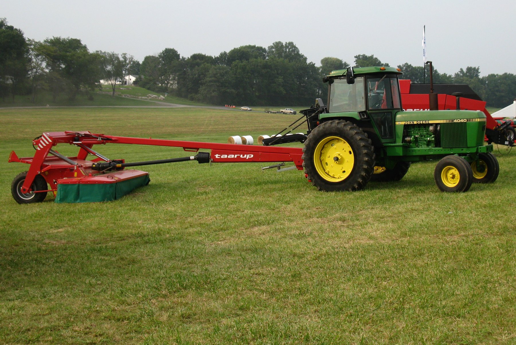 Tractor John Deere 4040 (A)
