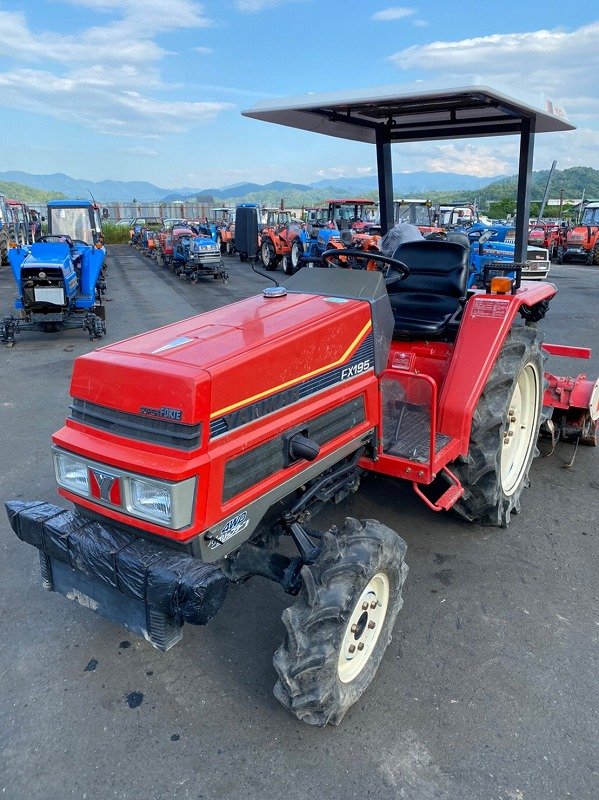 Tractor Yanmar FX195D