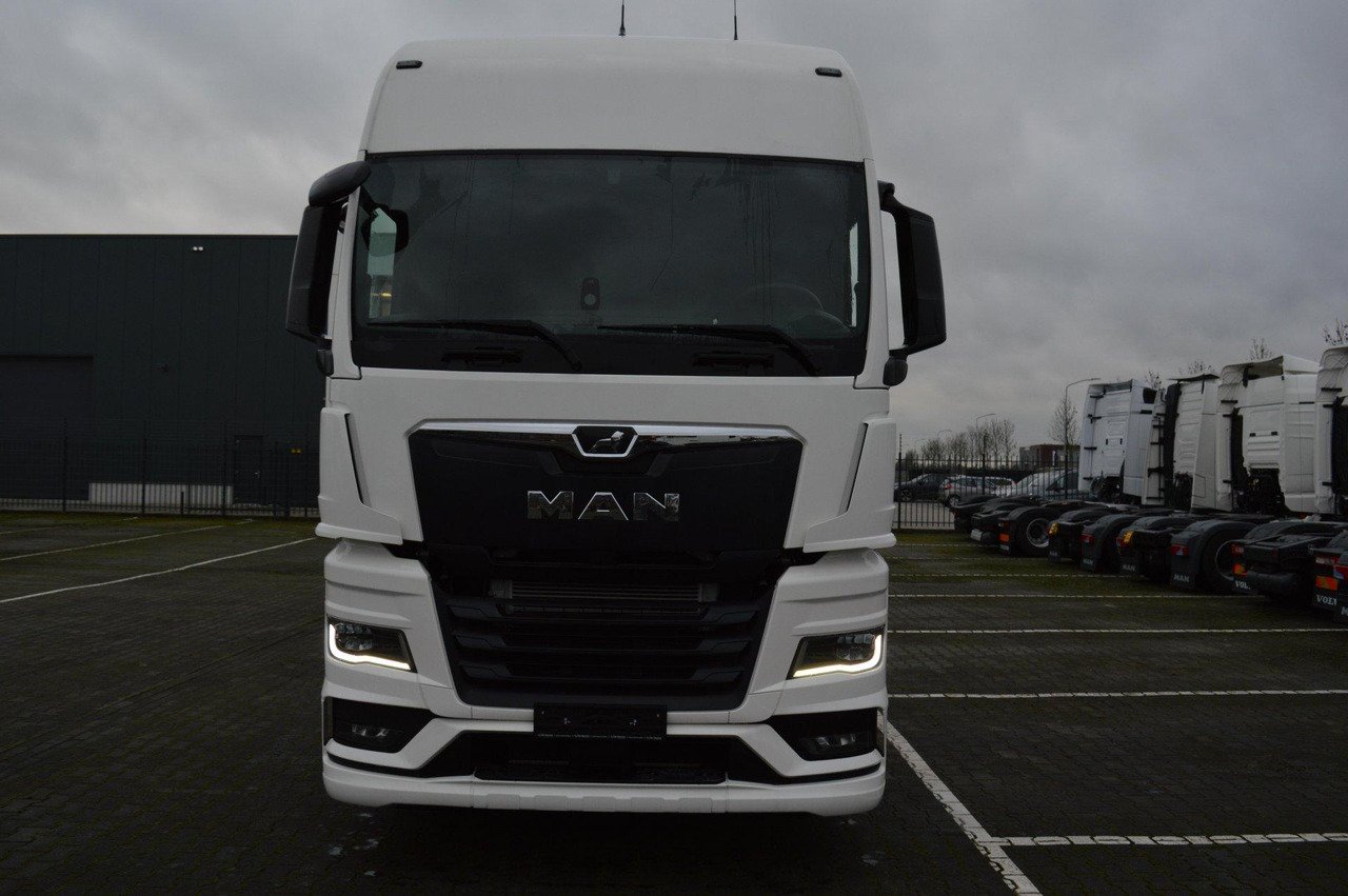 Lastwagen MAN TGX V8