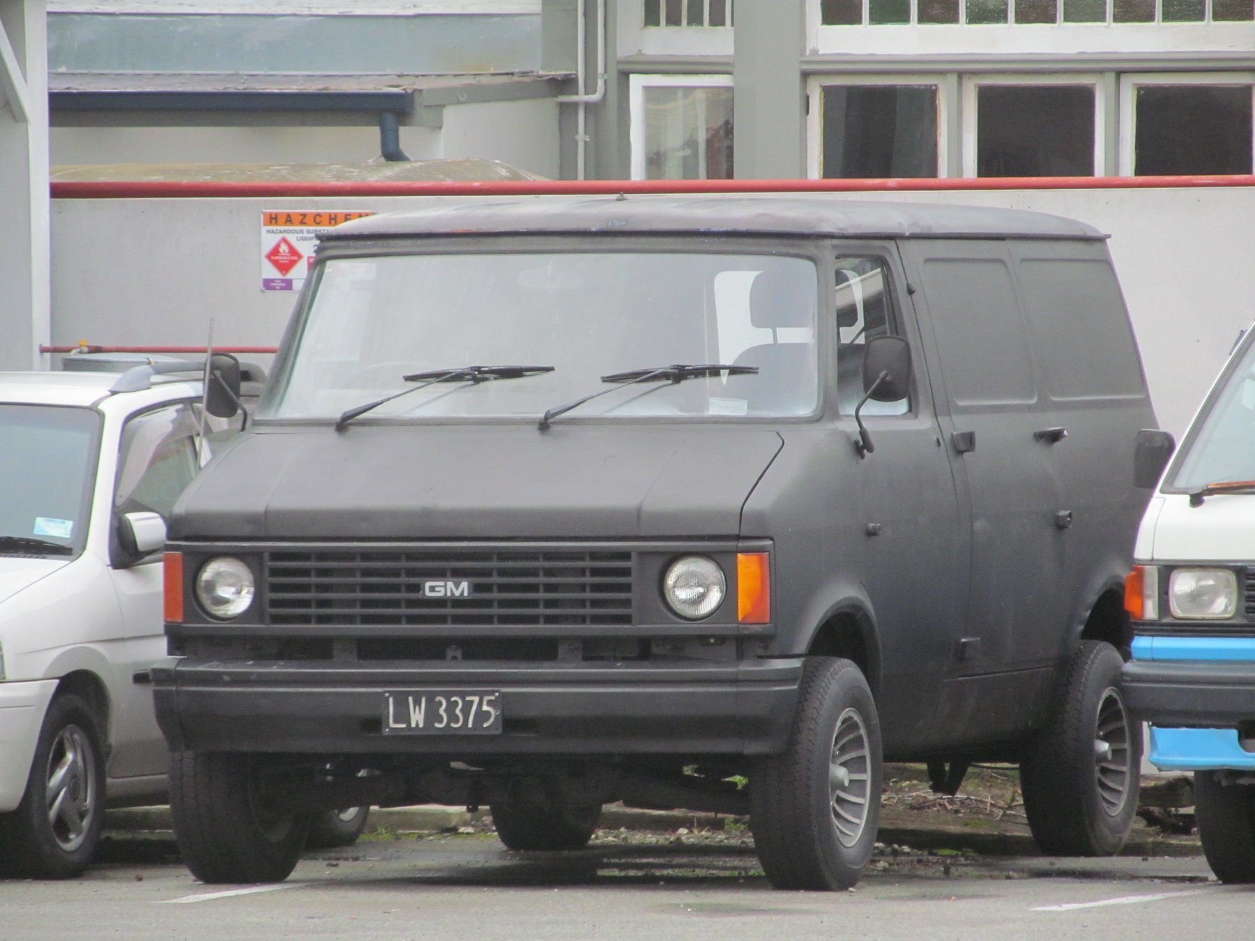 Van Bedford CF250D