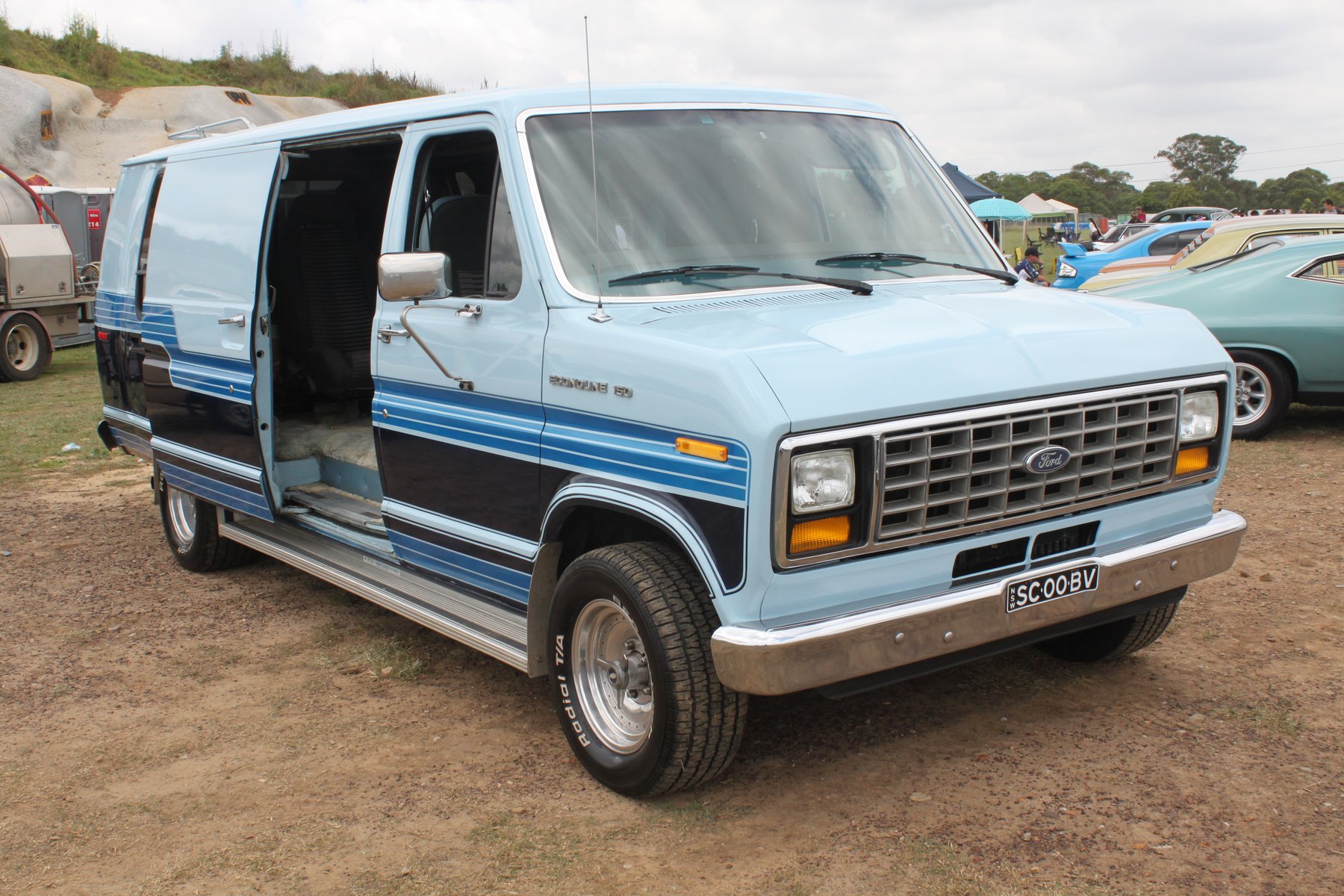 Van Ford ECONOLINE 150