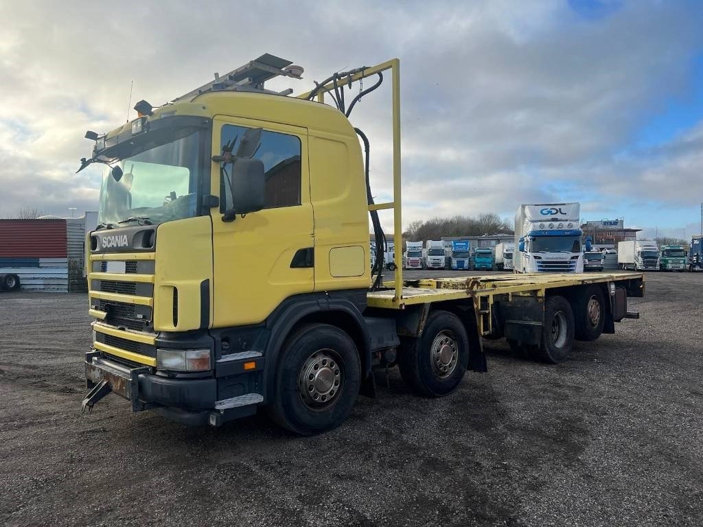 Lastwagen Scania 124 GB8X2/4 NB420