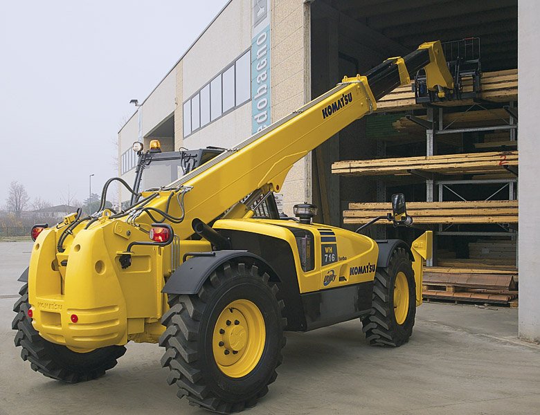 Komatsu WH716