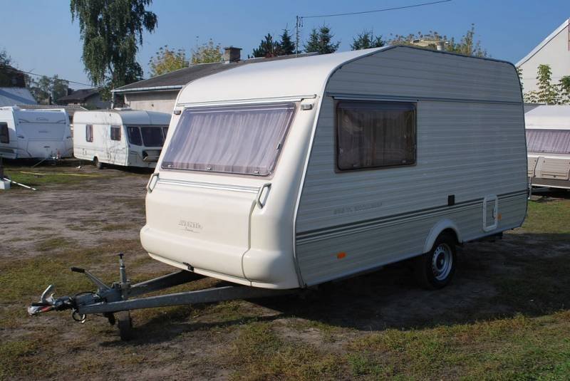 Przyczepa AVENTO PREMIER 350
