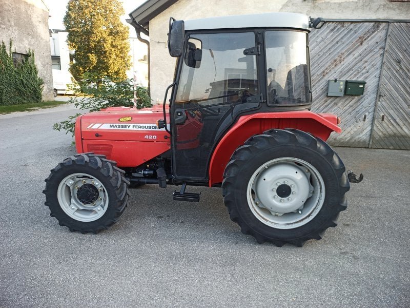 Tractor Massey Ferguson MF 420 2WD