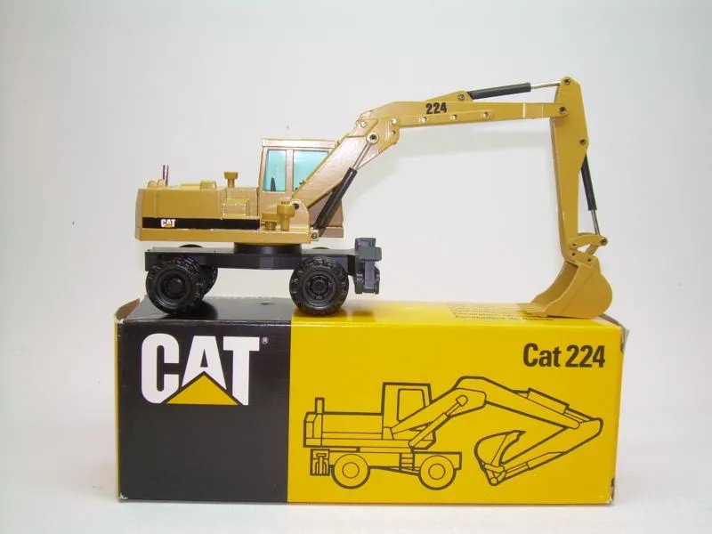 Koparka Caterpillar 224