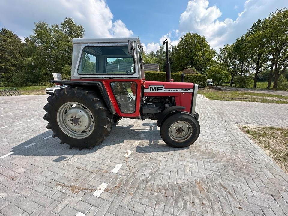 Tractor Massey Ferguson MF 560