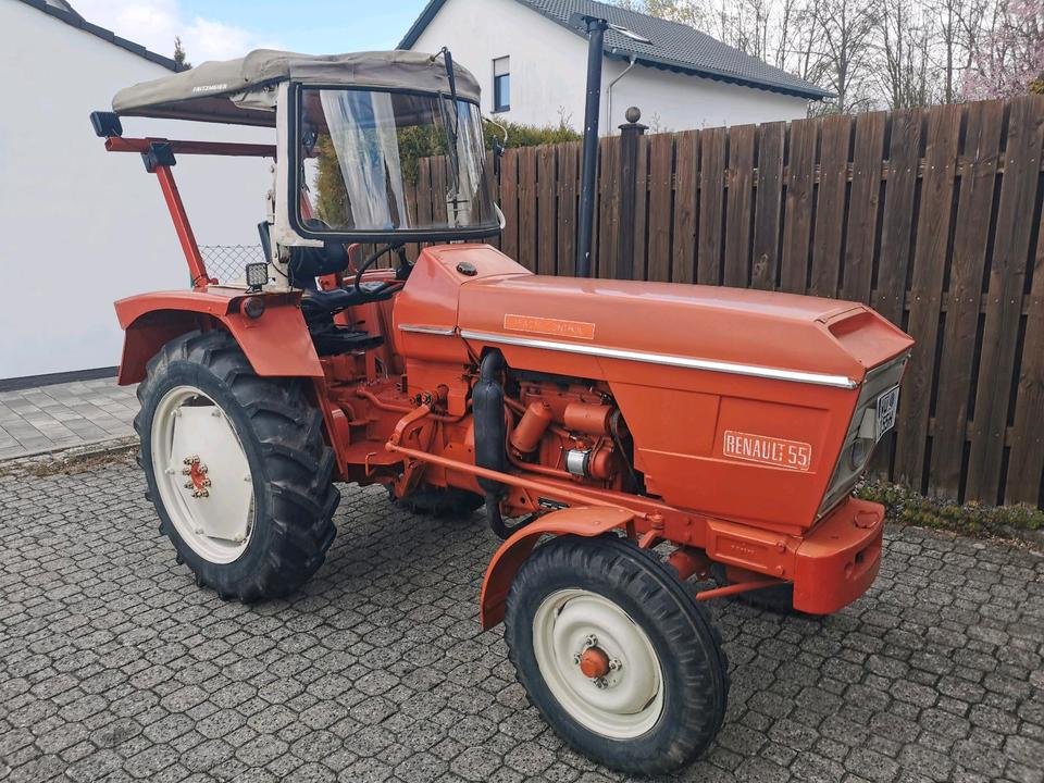 Tractor Renault R 55
