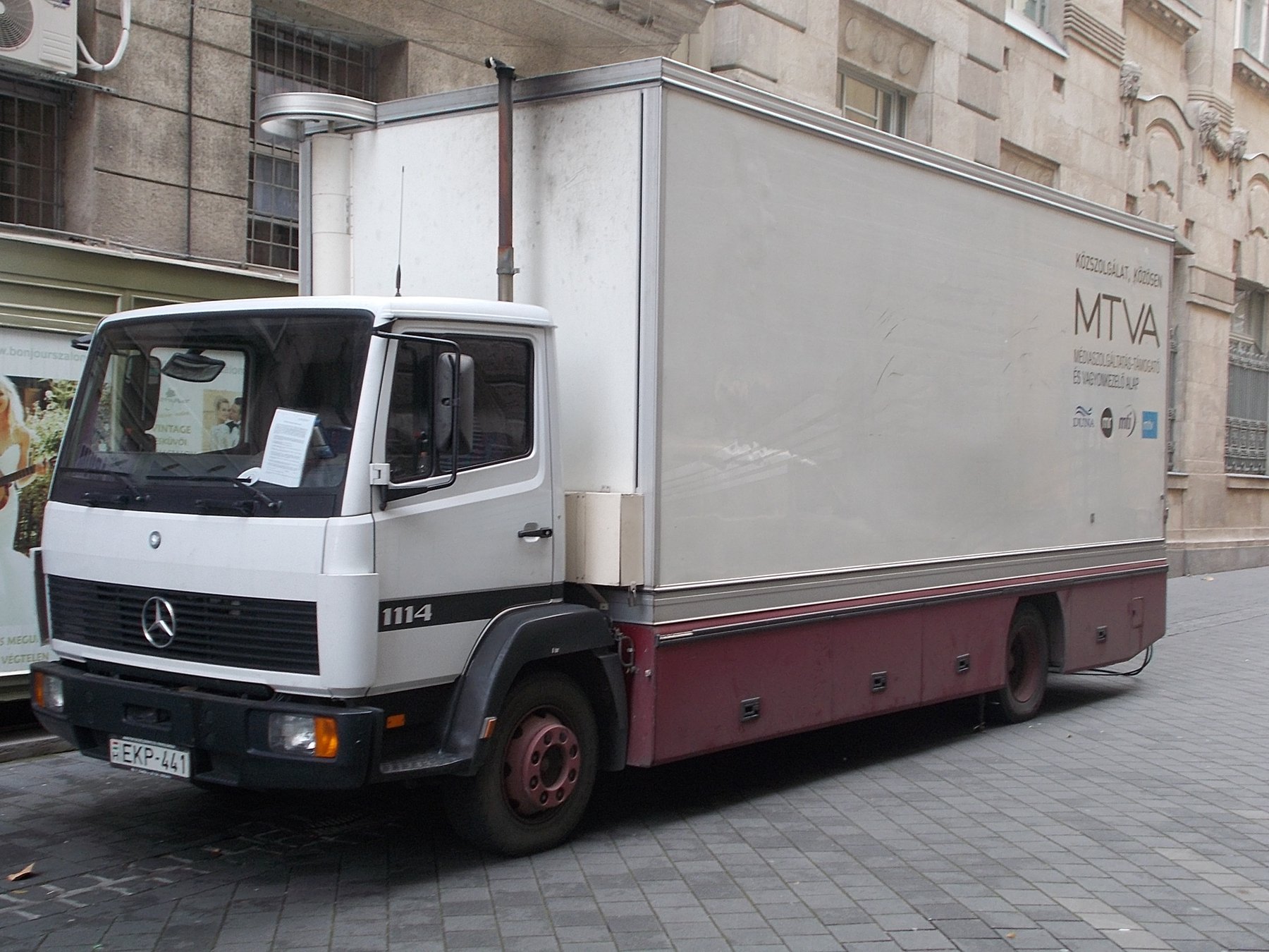 Truck Mercedes Benz 1114