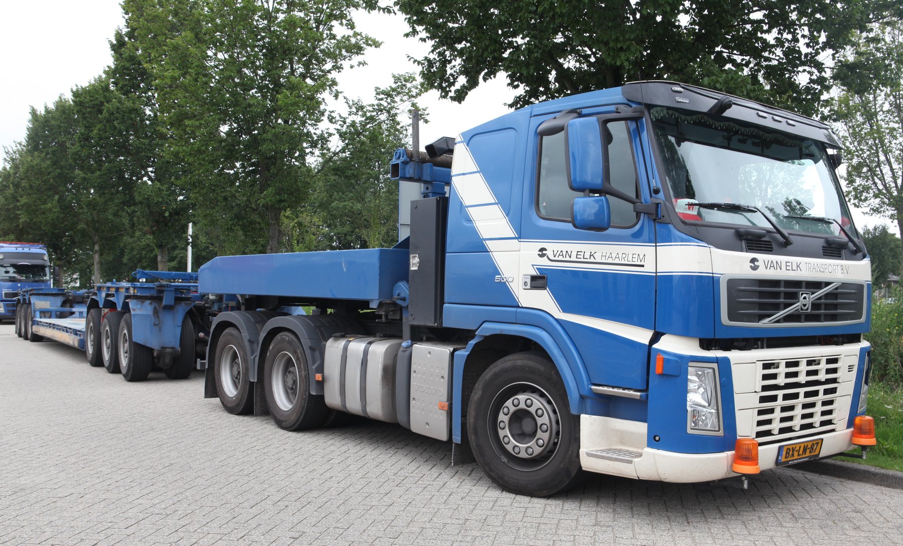 Lastwagen Volvo D11-FM42RB/460