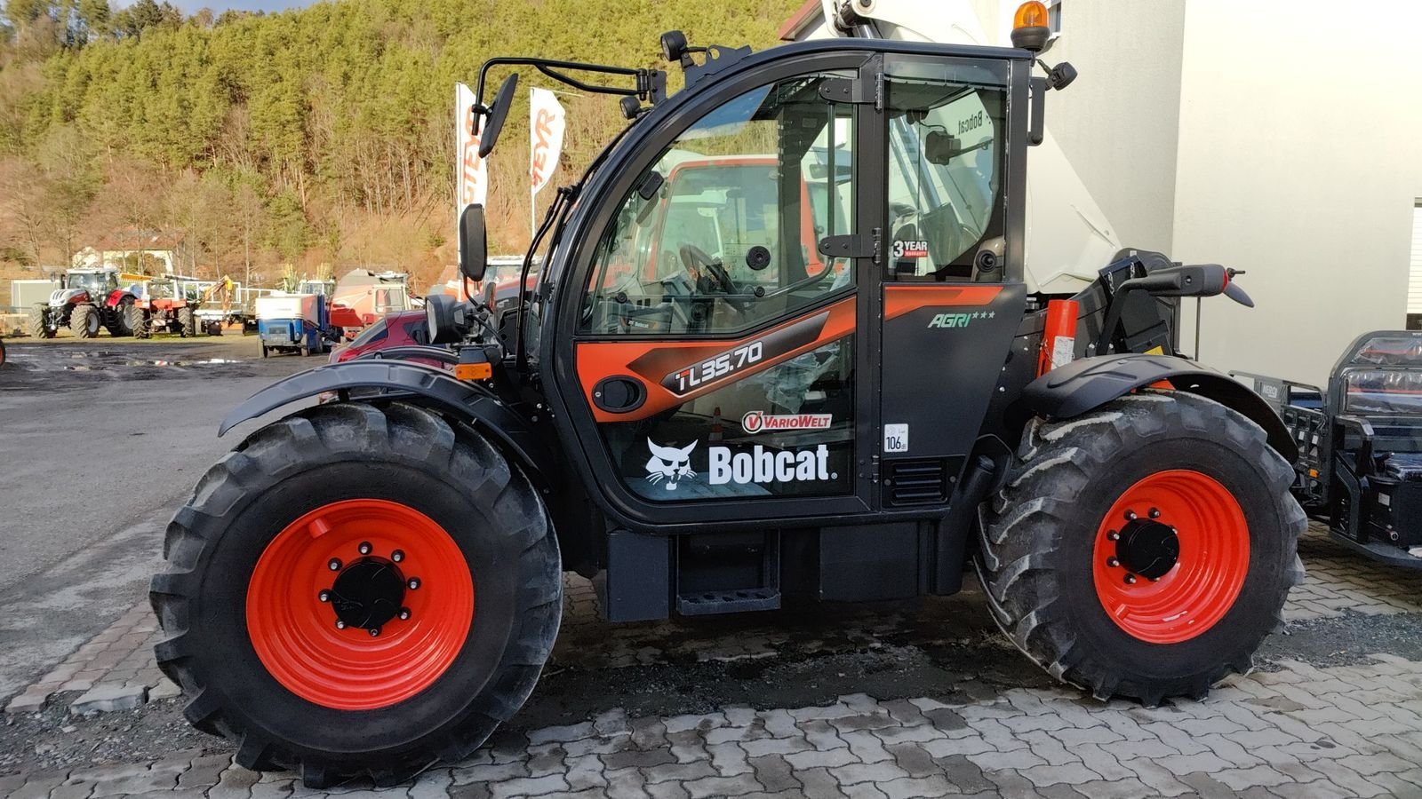 Tractor Bobcat TL35.70