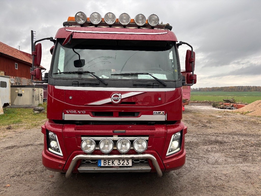 Truck Volvo FM-FM84RB-8*4/200+310+137