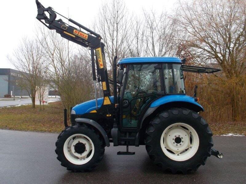 Tractor New Holland TD70D