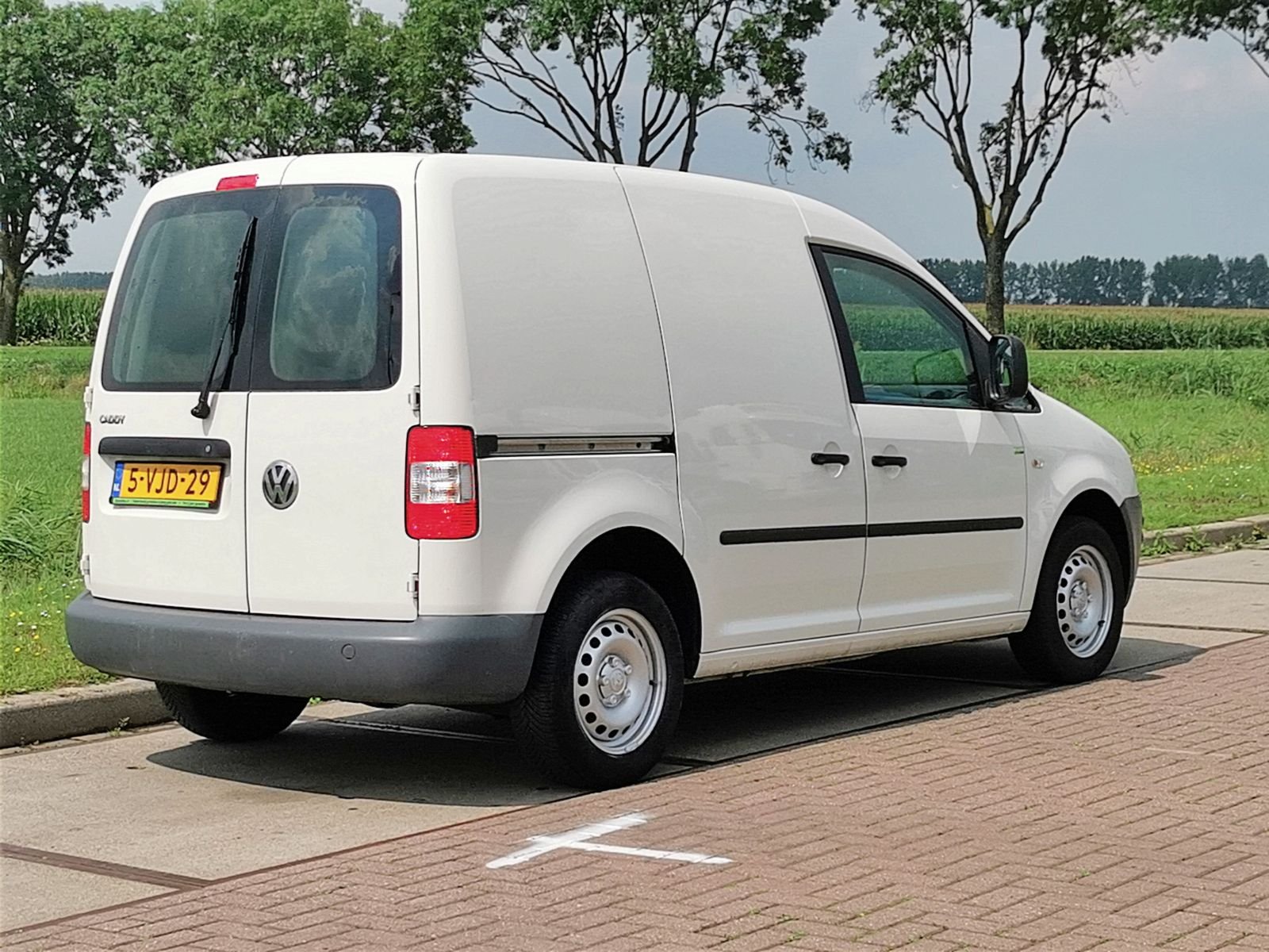 Van Volkswagen 1.9 TDI -9KVF-VAN/260