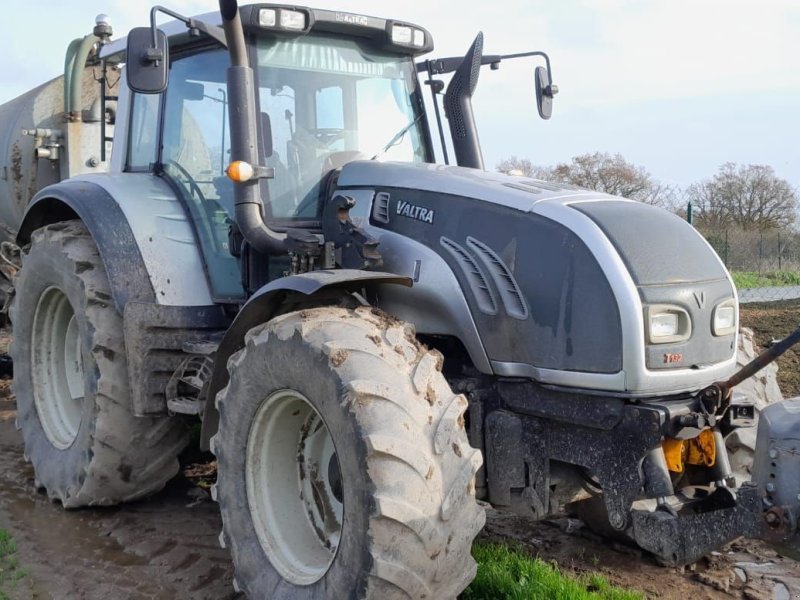 Valtra T132