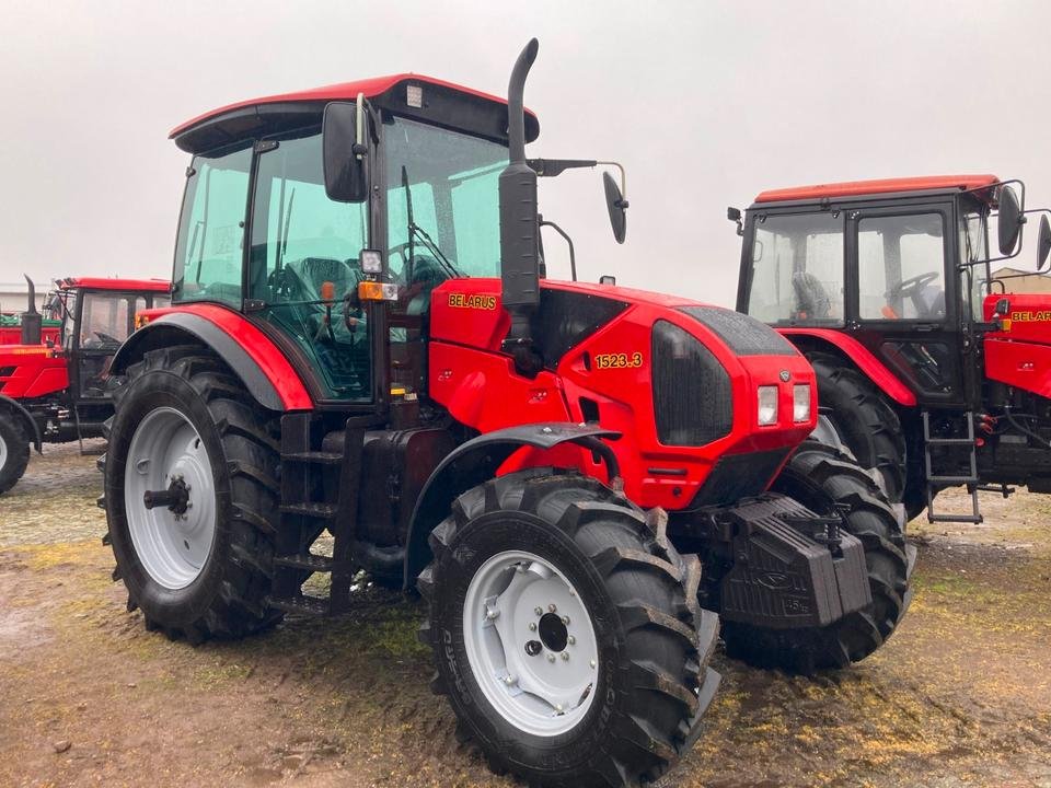 Traktor Belarus 1523.3
