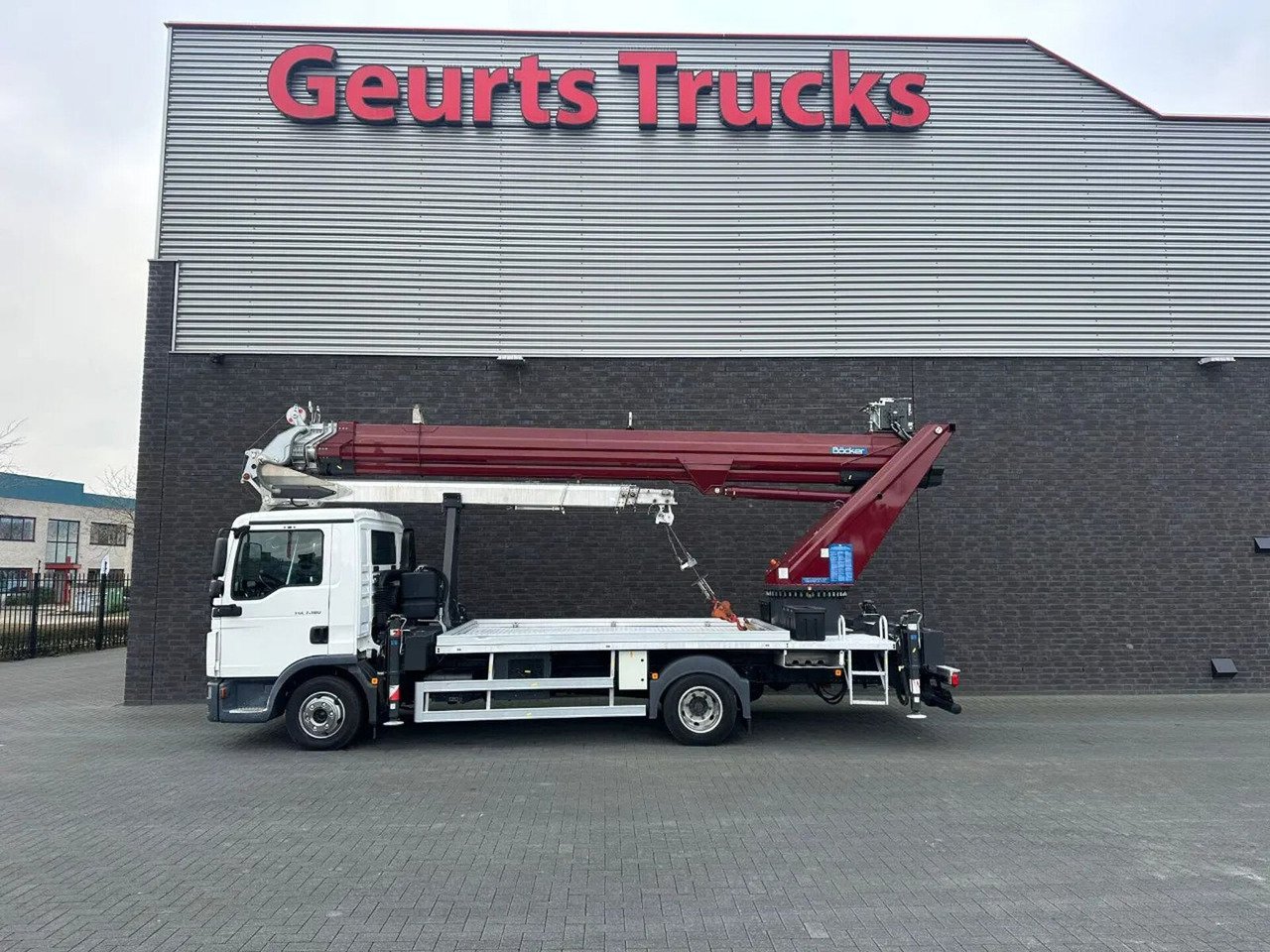 Lastwagen MAN TGL7.180 4X2 BB