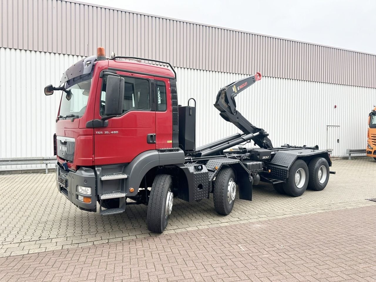 Truck MAN TGS 35.400 8X6H BL EEV