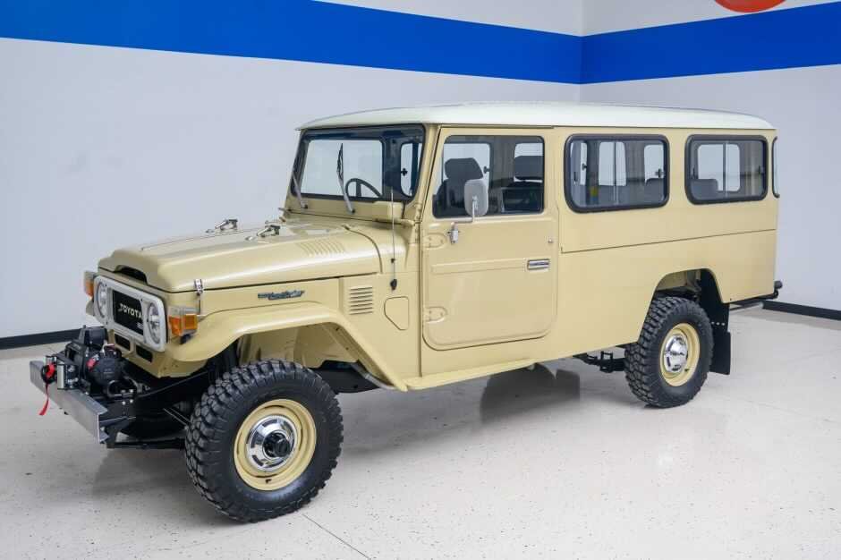 Van Toyota HJ45