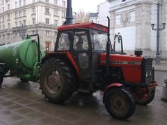 Ursus 4512
