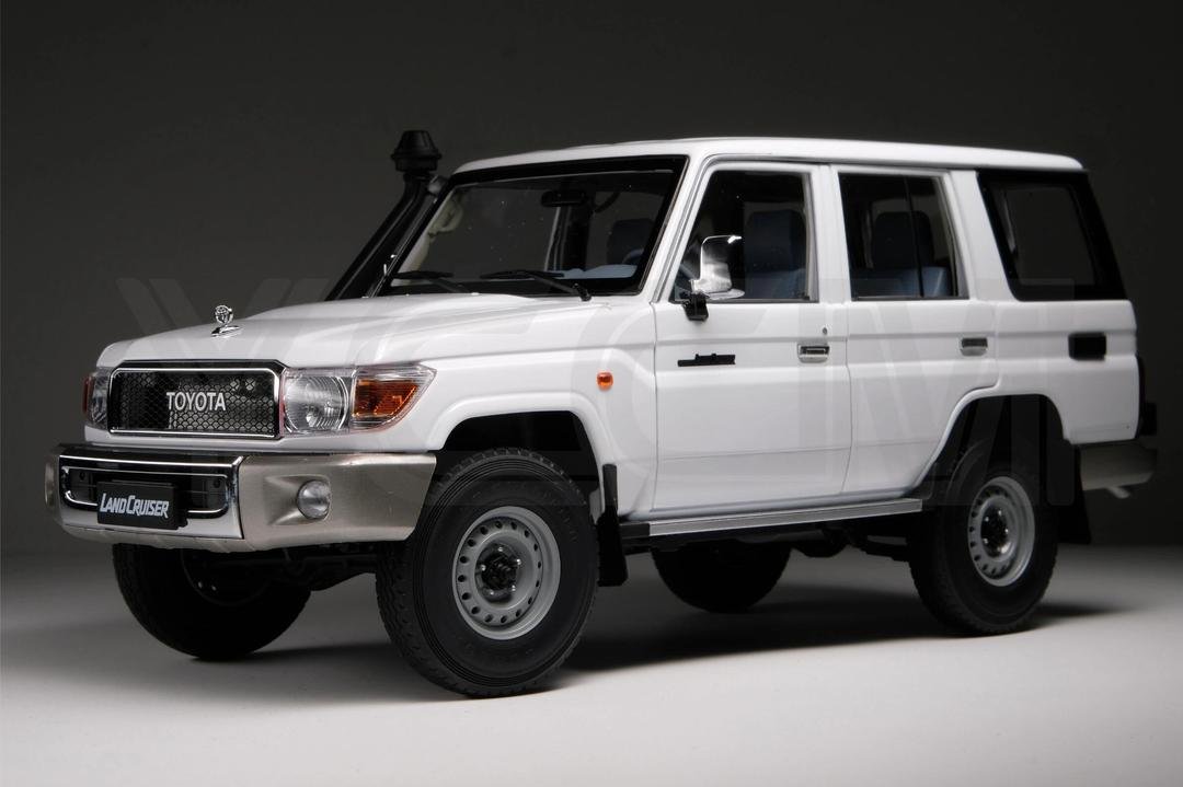 Van Toyota LANDCRUISER 4,2 CW COM.