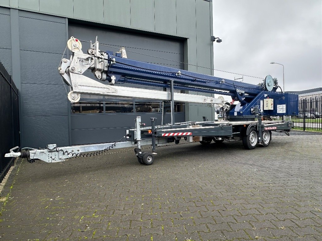 PKW-Anhänger bis 3,5 t Böcker Anhängerkran AHK 30/1500