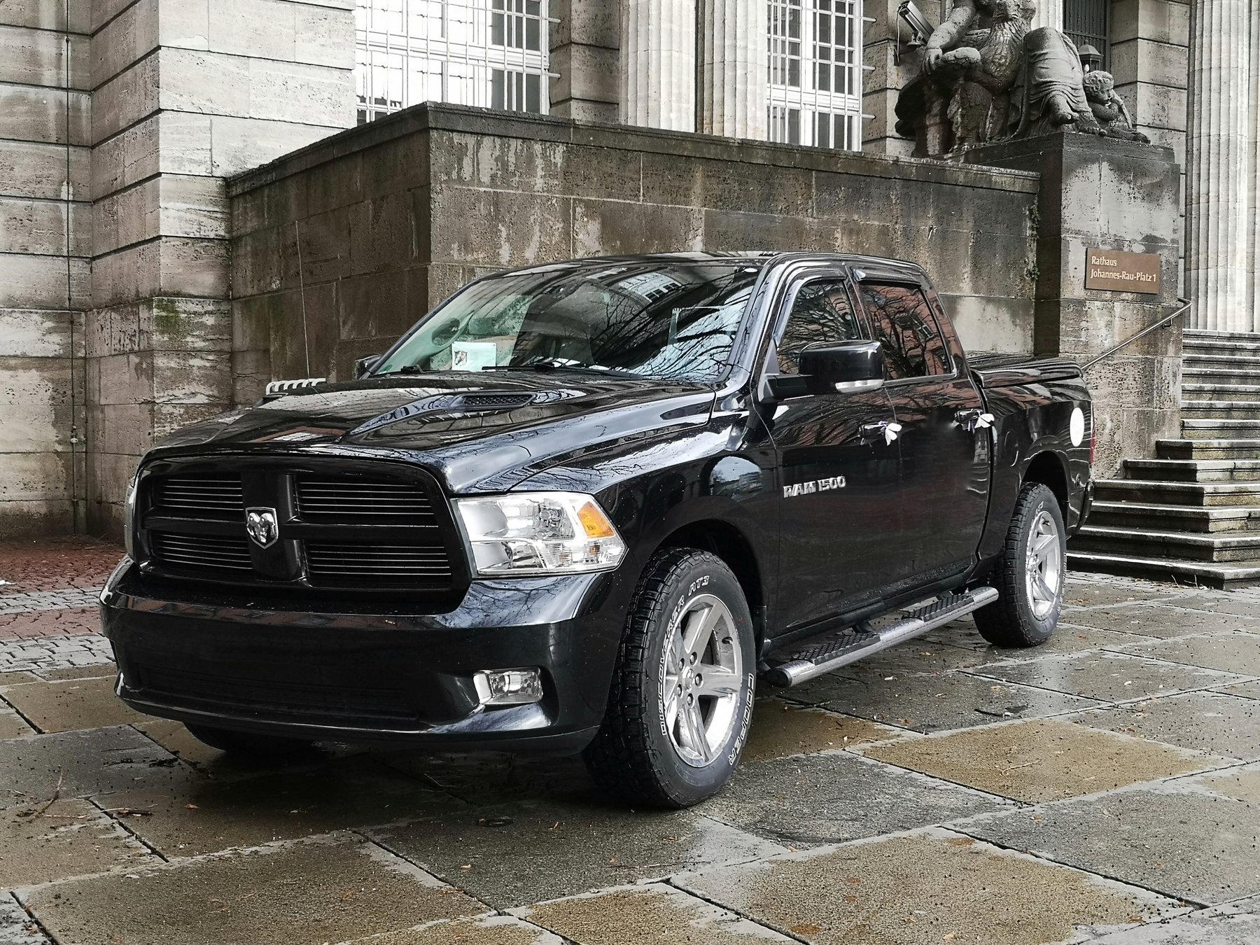 Truck Ram 1500 SPORT