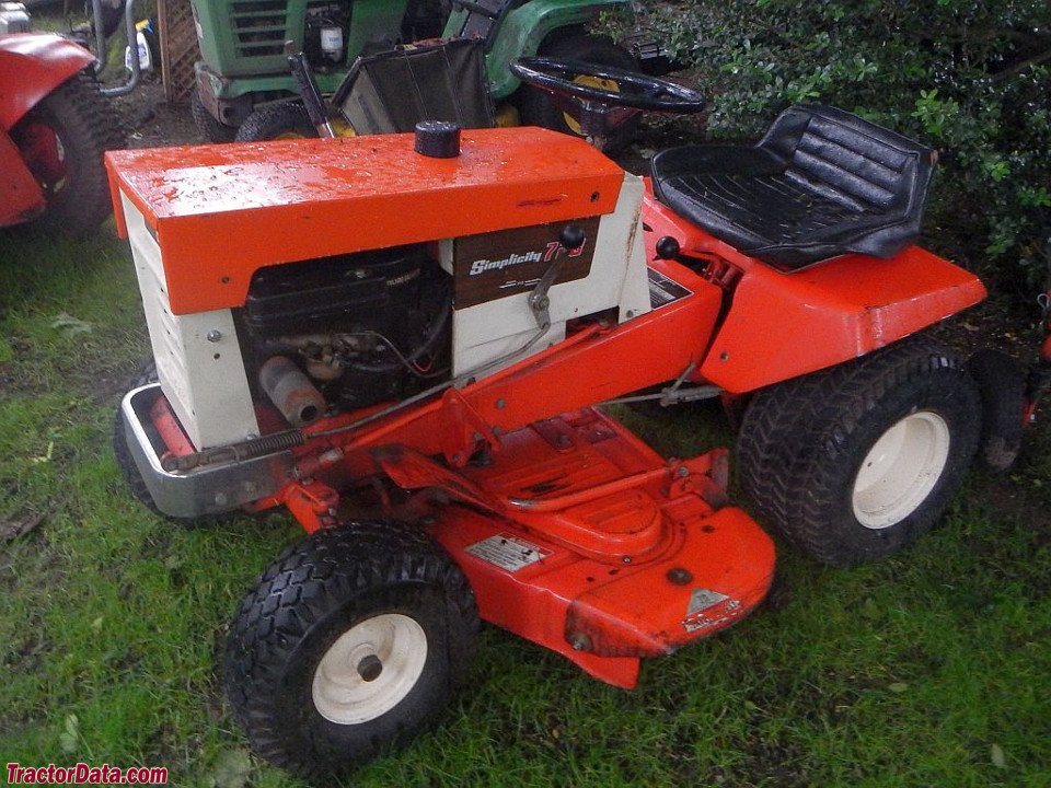 Ride-on mowers Simplicity 728 (990577) - Broadmoor Lawn Tractor, 7hp