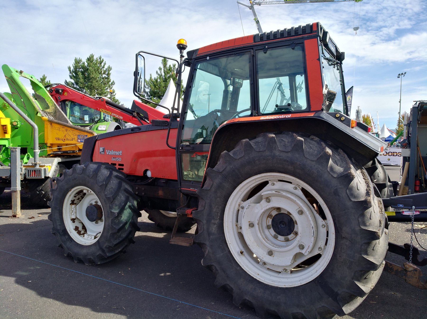 Tractor Valmet 8050-4