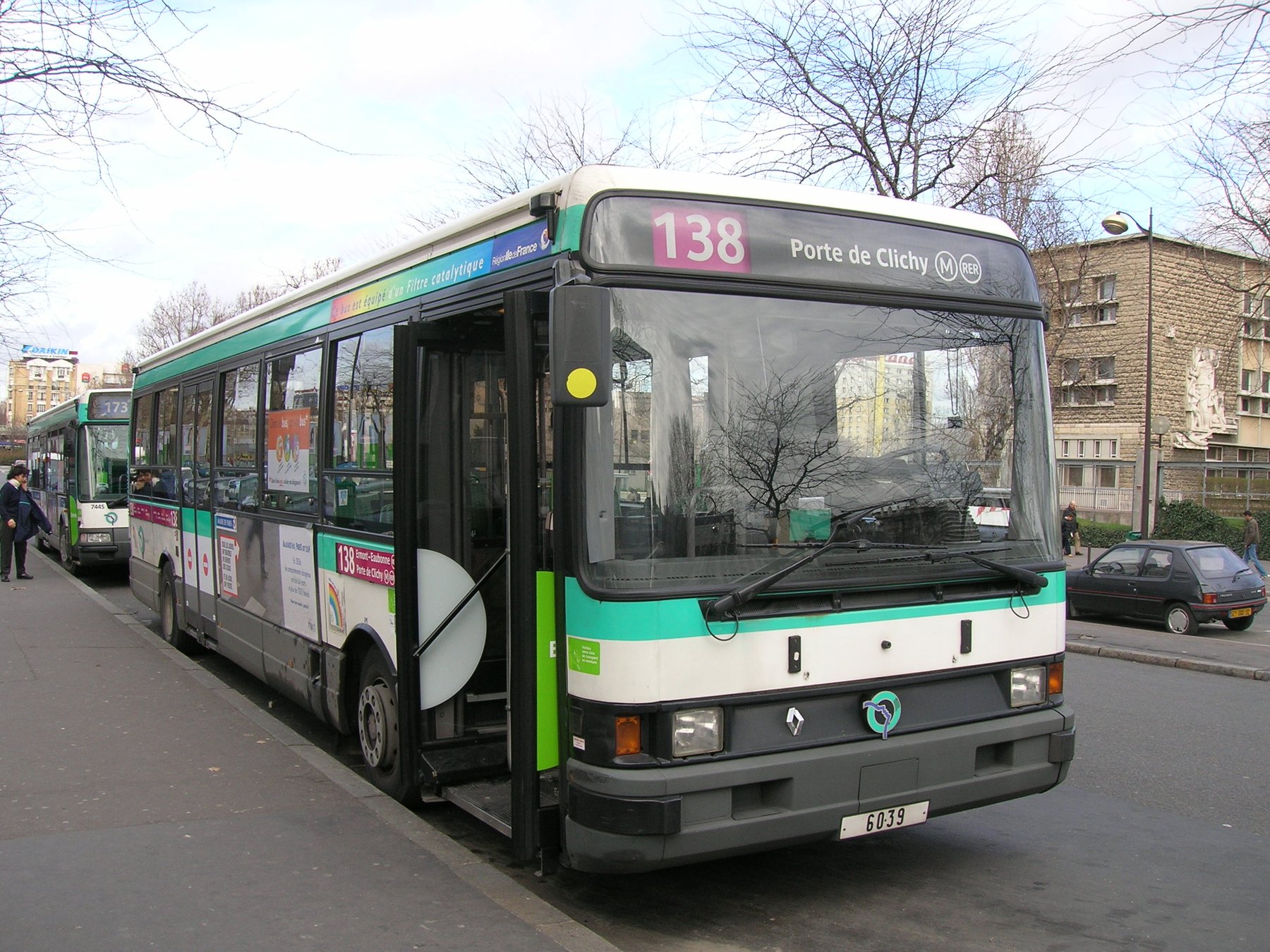 Buses & coaches Renault R312