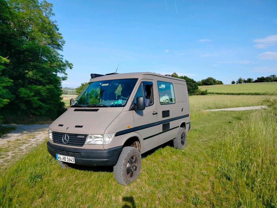 Van Mercedes Benz 312D-KA/4X4