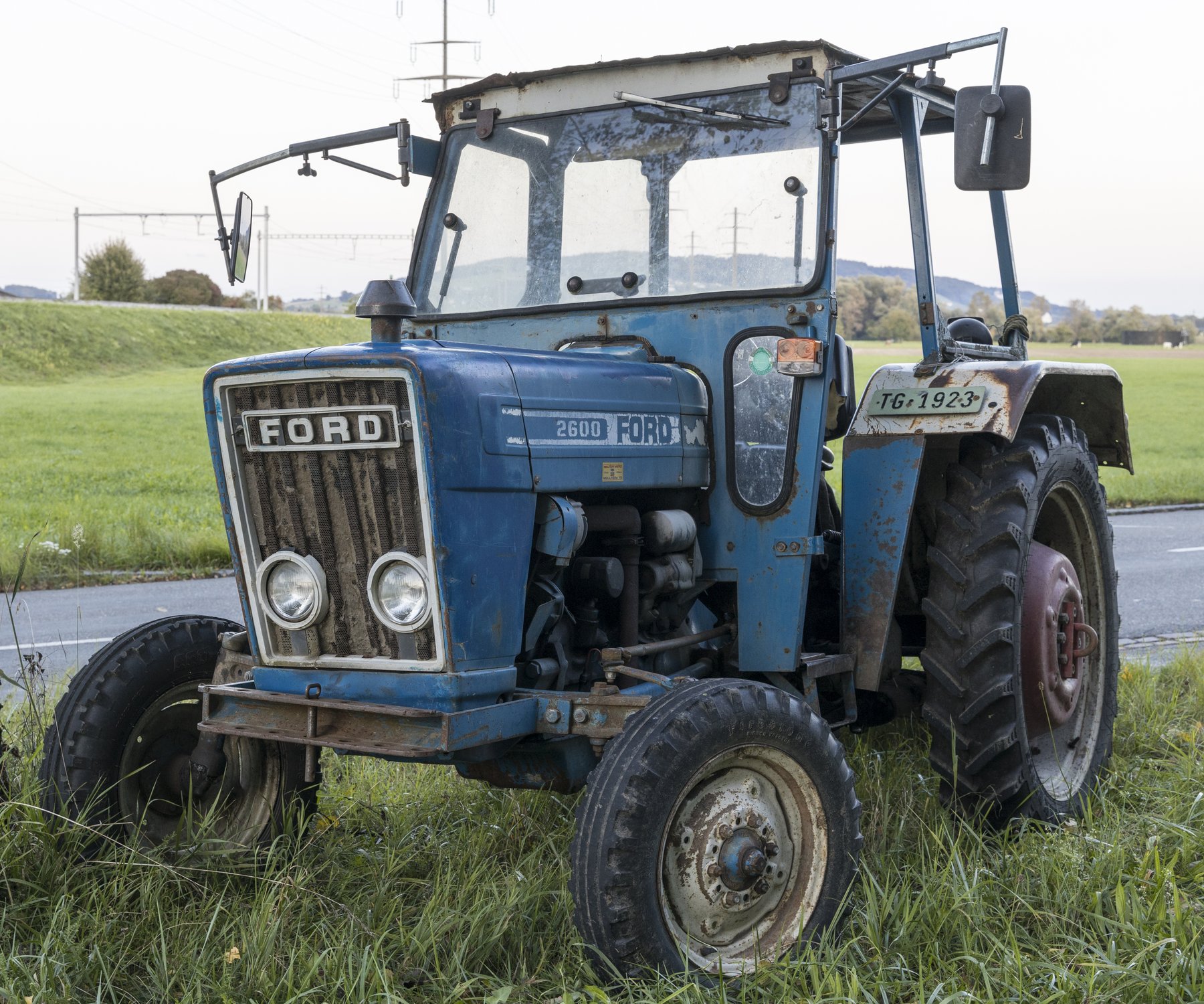 Tractor Ford 2600