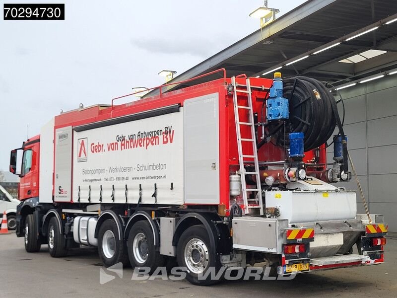 Truck Mercedes Benz AROCS 4951