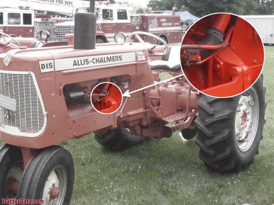 Tractor Allis Gleaner Corporation DT-225 B