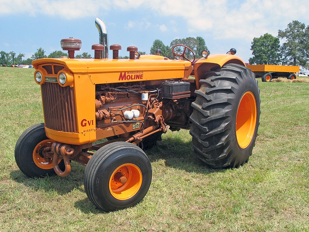 Tractor Minneapolis Moline G-VI