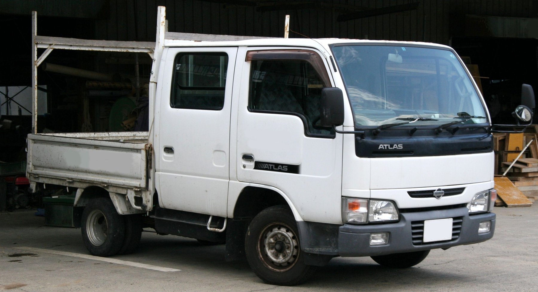 Van Nissan DOUBLE CAB