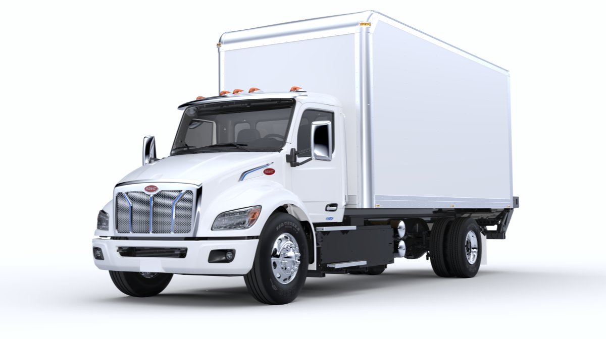 Truck Paccar Model 548EV