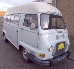 Renault R 2137 ETSTAFETTE KORT