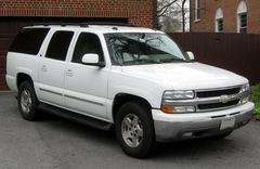 Chevrolet SUBURBAN 2500 4X4/338