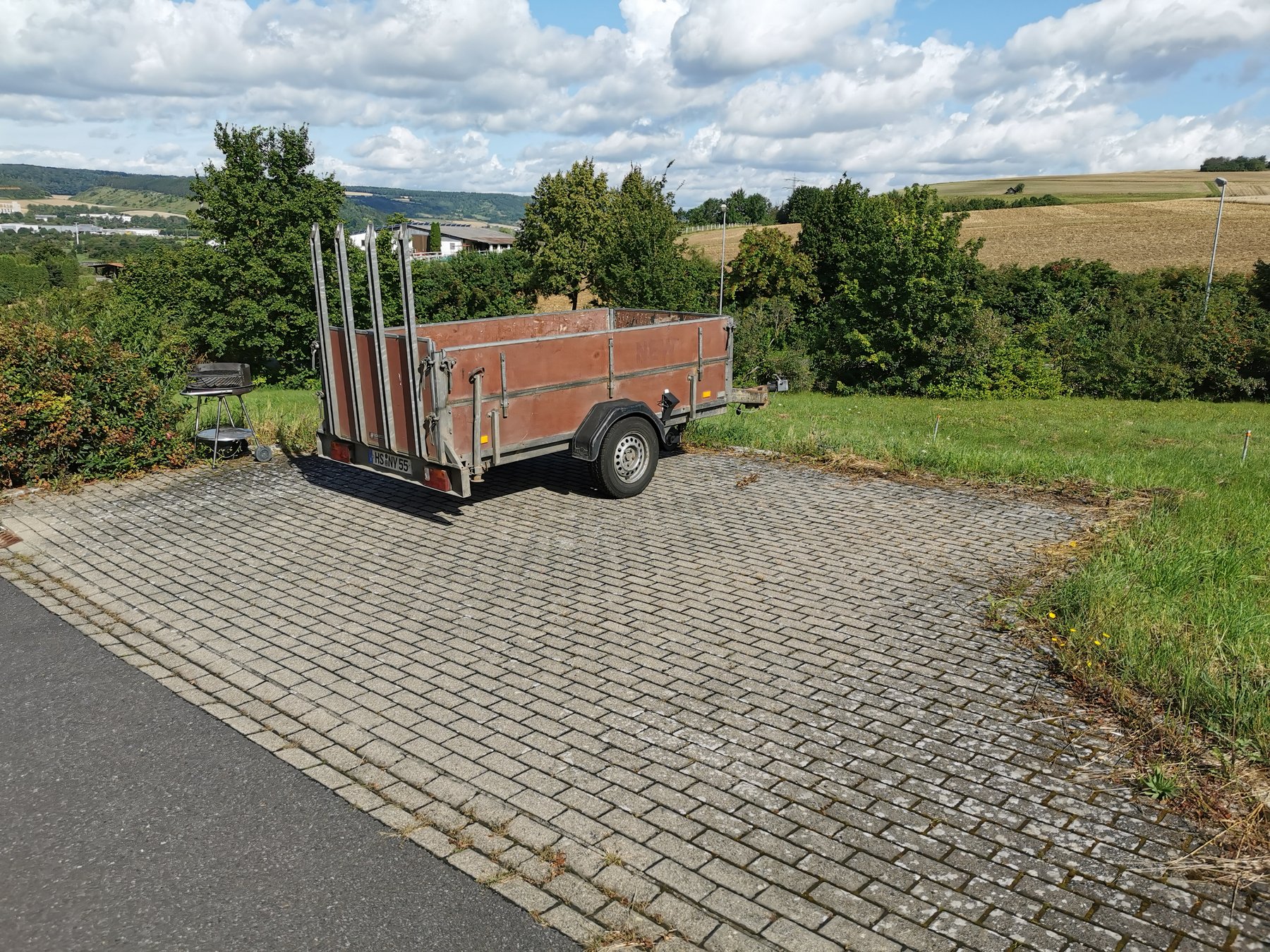 Przyczepki do 750 kg Omavalmiste ISO PEETU