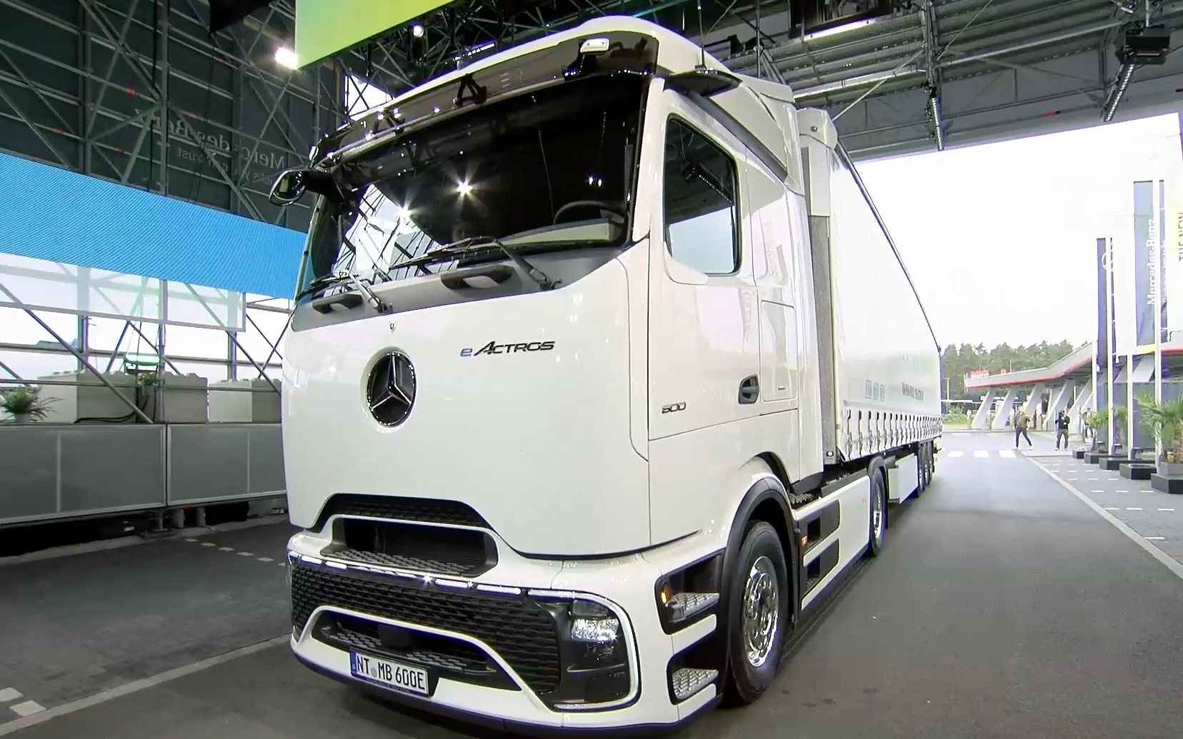 Lastwagen Xos ET1-600