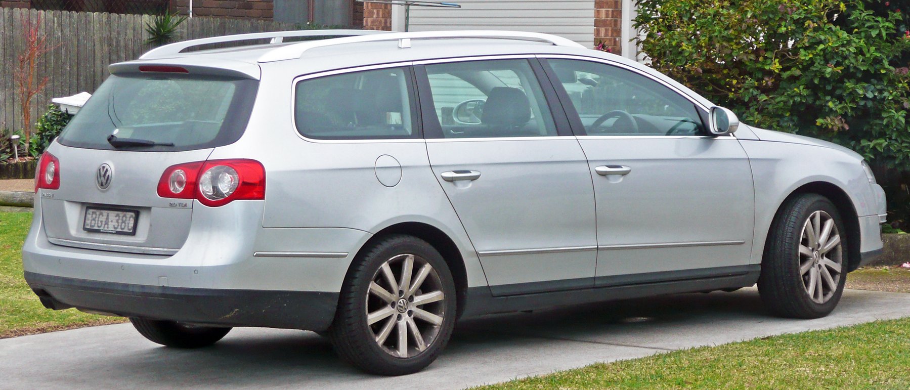 Van Volkswagen PASSAT 5D 2.0TDI