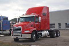Mack CX613