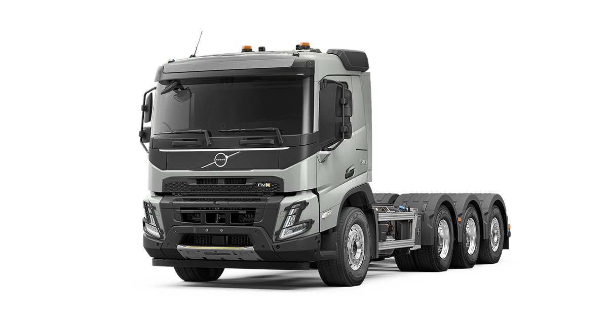 Lastwagen Volvo 550 8x4 Tridem
