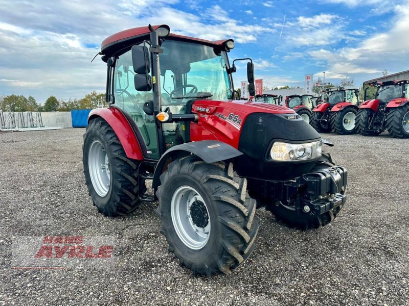 Tractor Case IH Farmall 65A