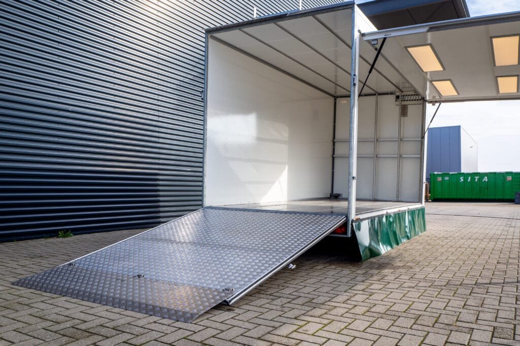 Trailer Innovan Trailers VWZ 76