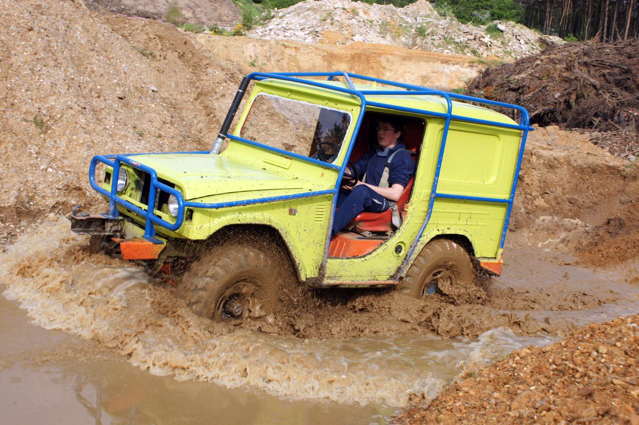 Van Daihatsu TAFT 4X4