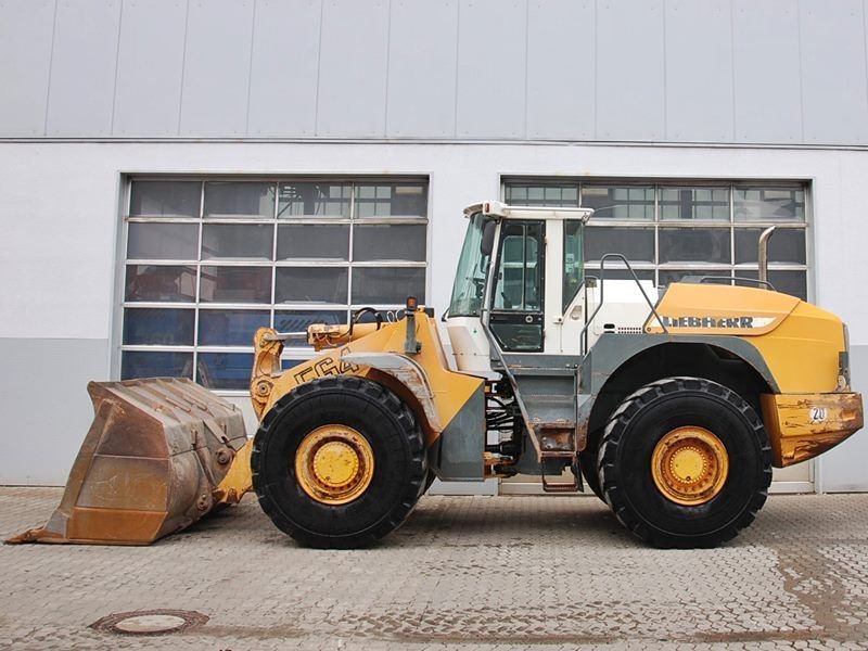 Liebherr L564T