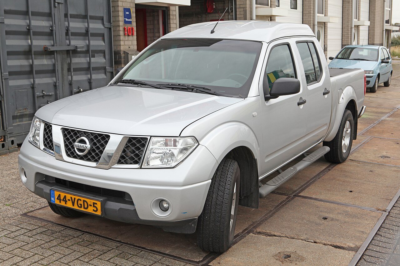 Van Nissan DOUBLE-CAB 2.5TDI NAVARA